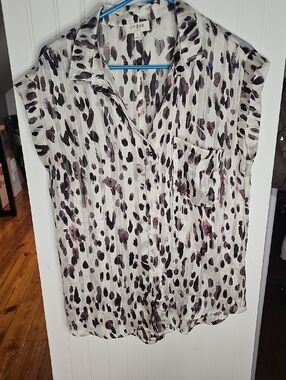 Umgee Cream Leopard-Spot Short Sleeve Button Blouse